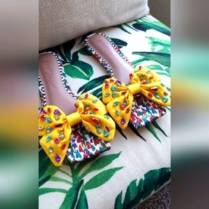 Betsey Johnson Daisy Sandal - Brand NEW